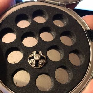 Kameleon ‘diamond crown jewels’ ring pop